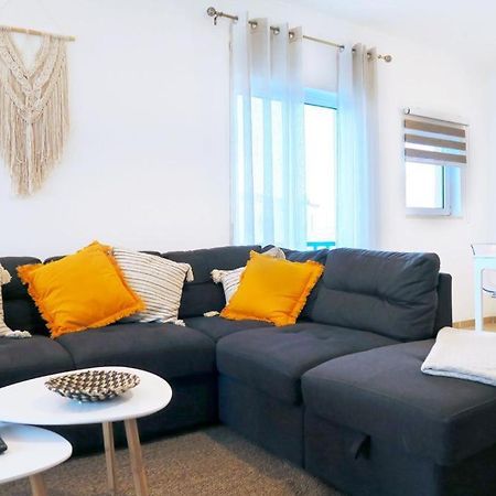 Albufeira Central Apartment, 10 Mins Walk To Beach Luaran gambar